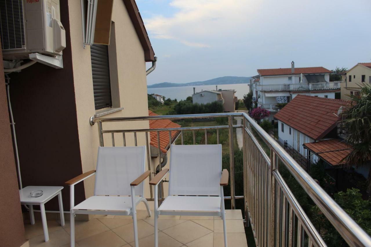 Apartments Helena Bibinje Esterno foto